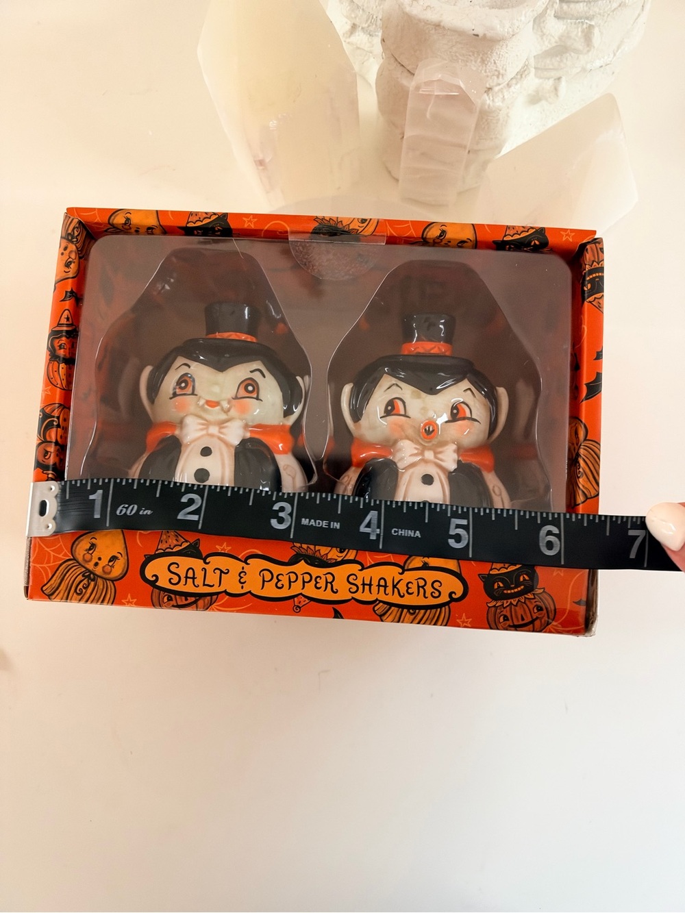 Halloween Vampire Salt & Pepper Shakers - Black and Orange - Picture 4 of 5